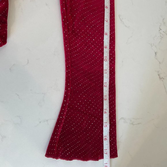 Energie Girls Red Faux Velvet Sparkle Pullover Top with Flare Arms Girls Size 6 - Picture 6 of 7